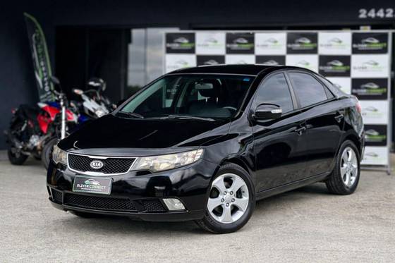 KIA CERATO 1.6 EX2 SEDAN 16V GASOLINA 4P MANUAL